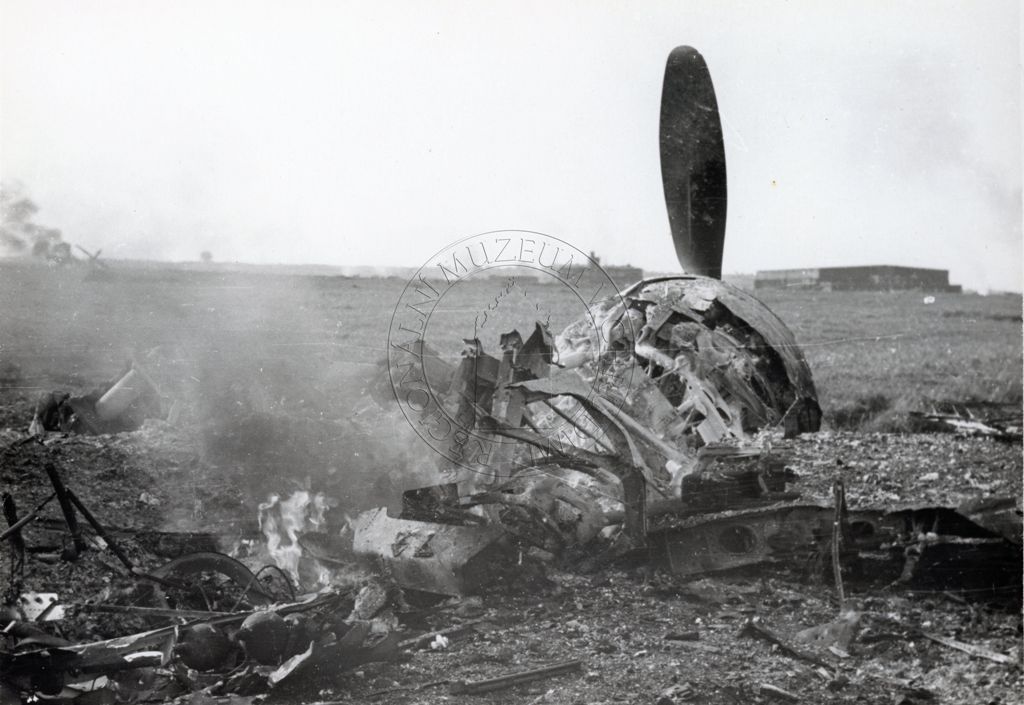 6. Trosky zničených německých letadel